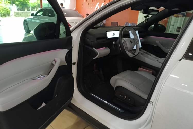 Used Nio ES6 2024 75 kWh Driver Seat