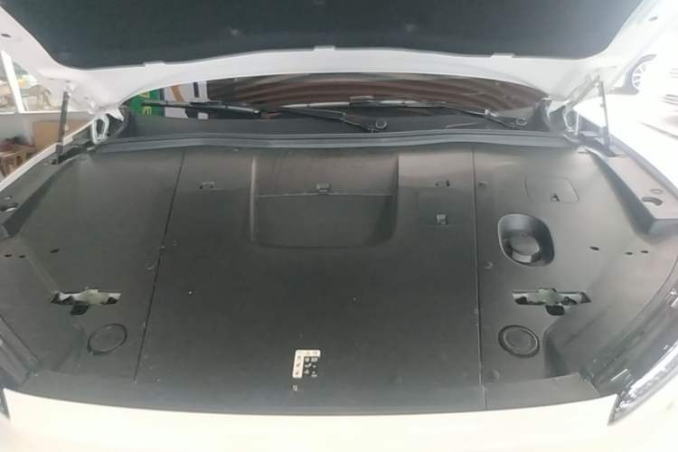 Used Nio ES6 2024 75 kWh Engine Bay