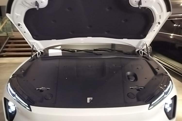 Used Nio ES6 2024 75 kWh Engine Bay