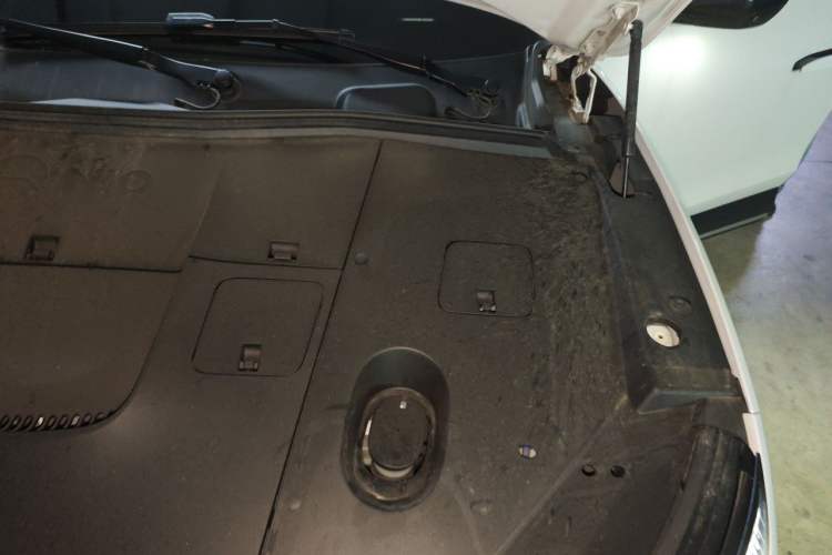 Used Nio ES6 2024 75 kWh Engine Bay Left