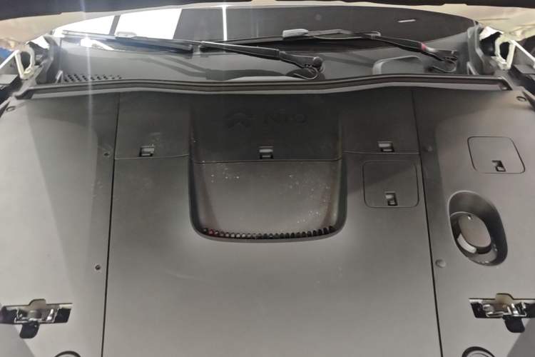 Used Nio ES6 2024 75 kWh Engine Bay