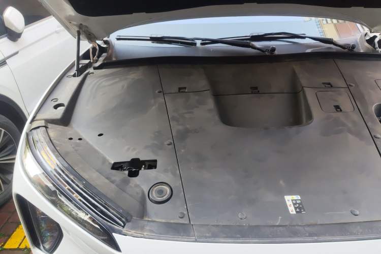 Used Nio ES6 2024 75 kWh Engine Bay Right