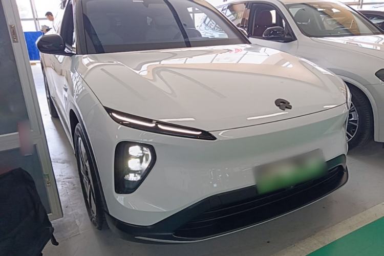 Used Nio ES6 2024 75 kWh Exterior 1