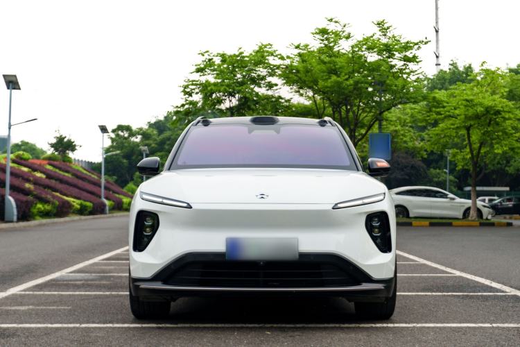 Used Nio ES6 2024 75 kWh Exterior 1