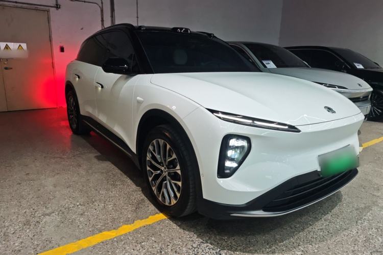 Used Nio ES6 2024 75 kWh Exterior 1