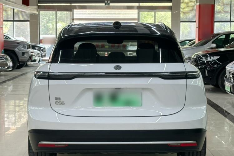 Used Nio ES6 2024 75 kWh Exterior 1