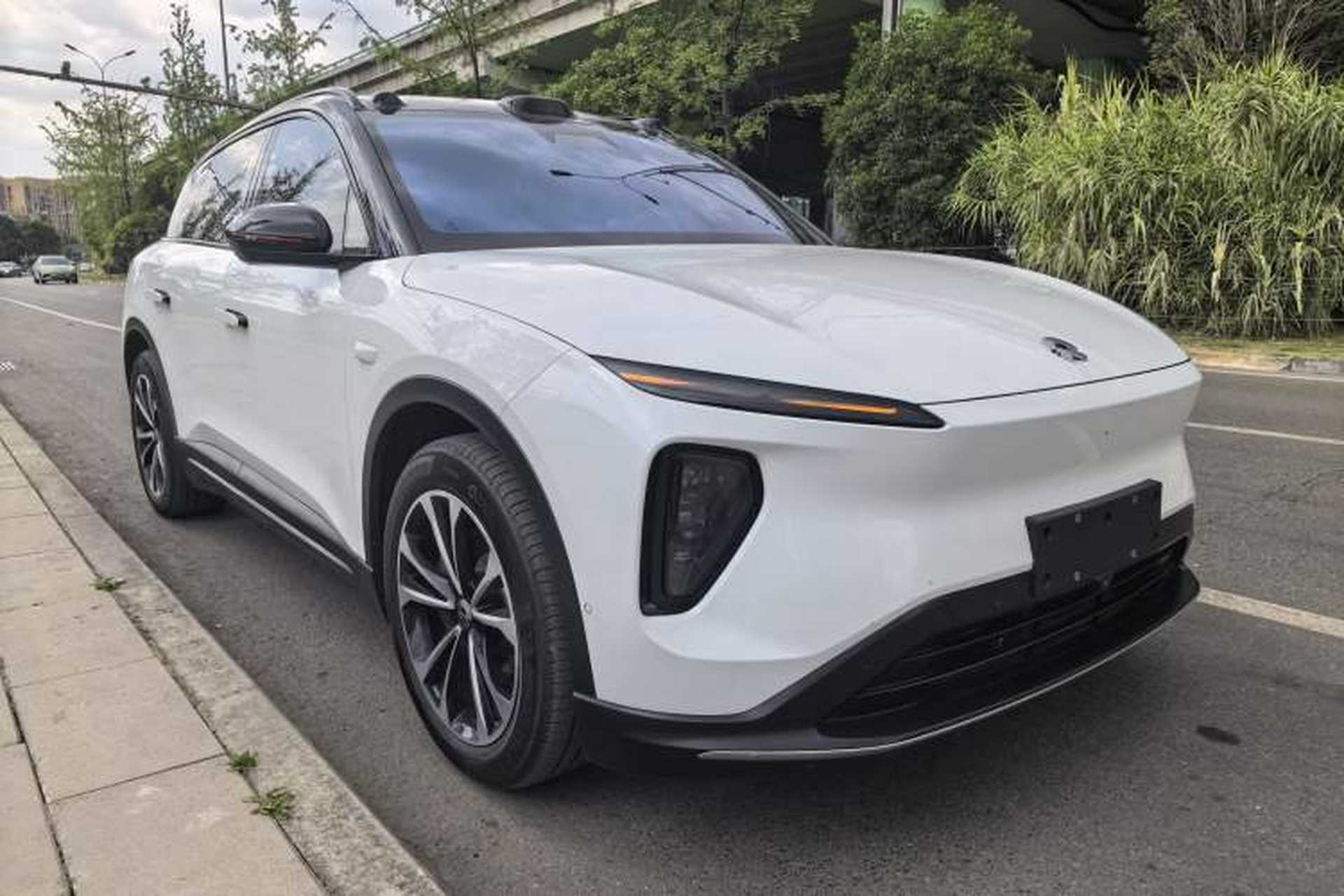 Used Nio ES6 2024 75 kWh Exterior 2