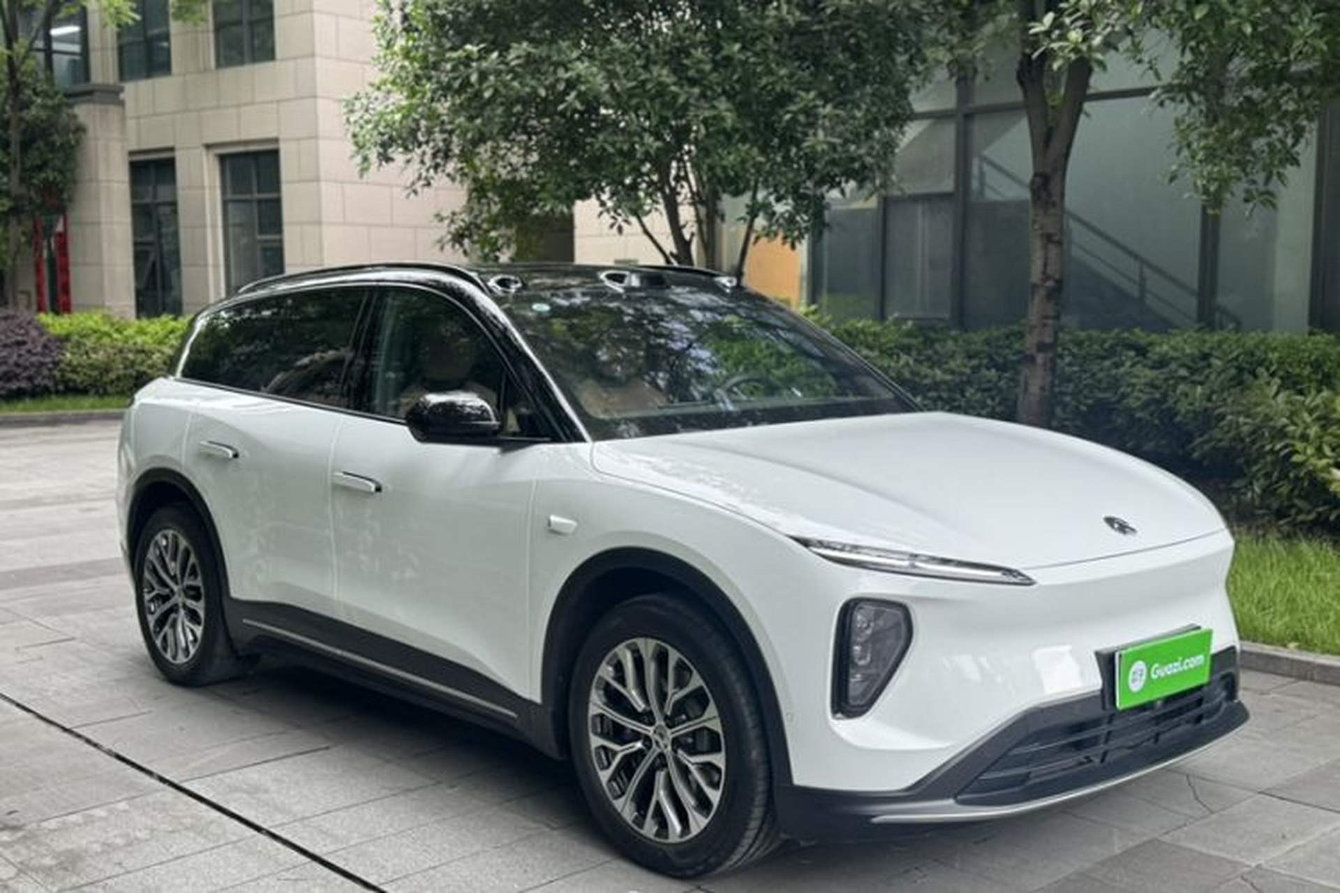 Used Nio ES6 2024 75 kWh Exterior 2
