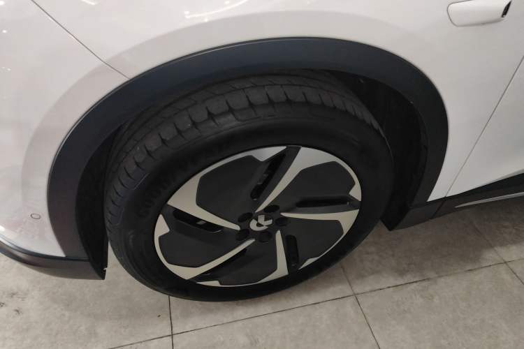 Used Nio ES6 2024 75 kWh Exterior 2