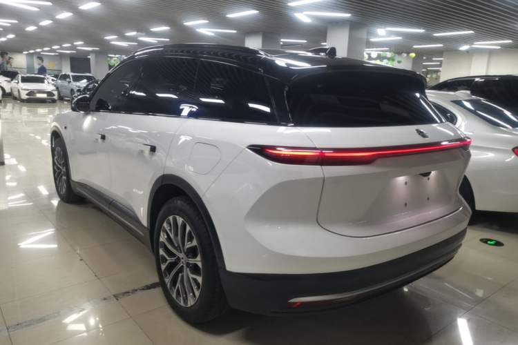 Used Nio ES6 2024 75 kWh Exterior 2