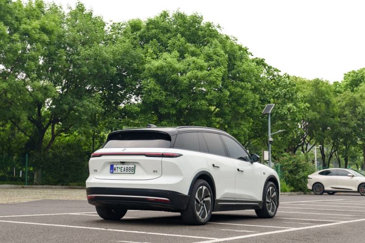 Used Nio ES6 2024 75 kWh Exterior 3