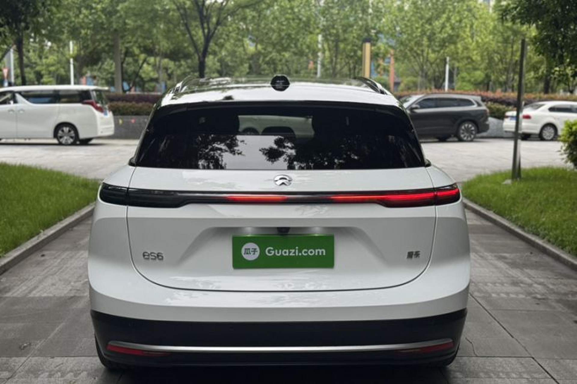 Used Nio ES6 2024 75 kWh Exterior 3