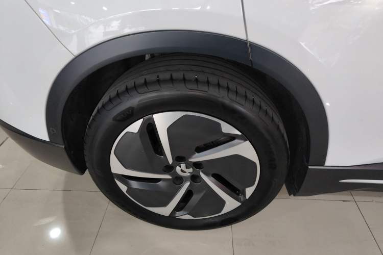 Used Nio ES6 2024 75 kWh Exterior 3