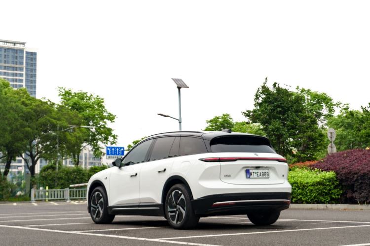 Used Nio ES6 2024 75 kWh Exterior 6