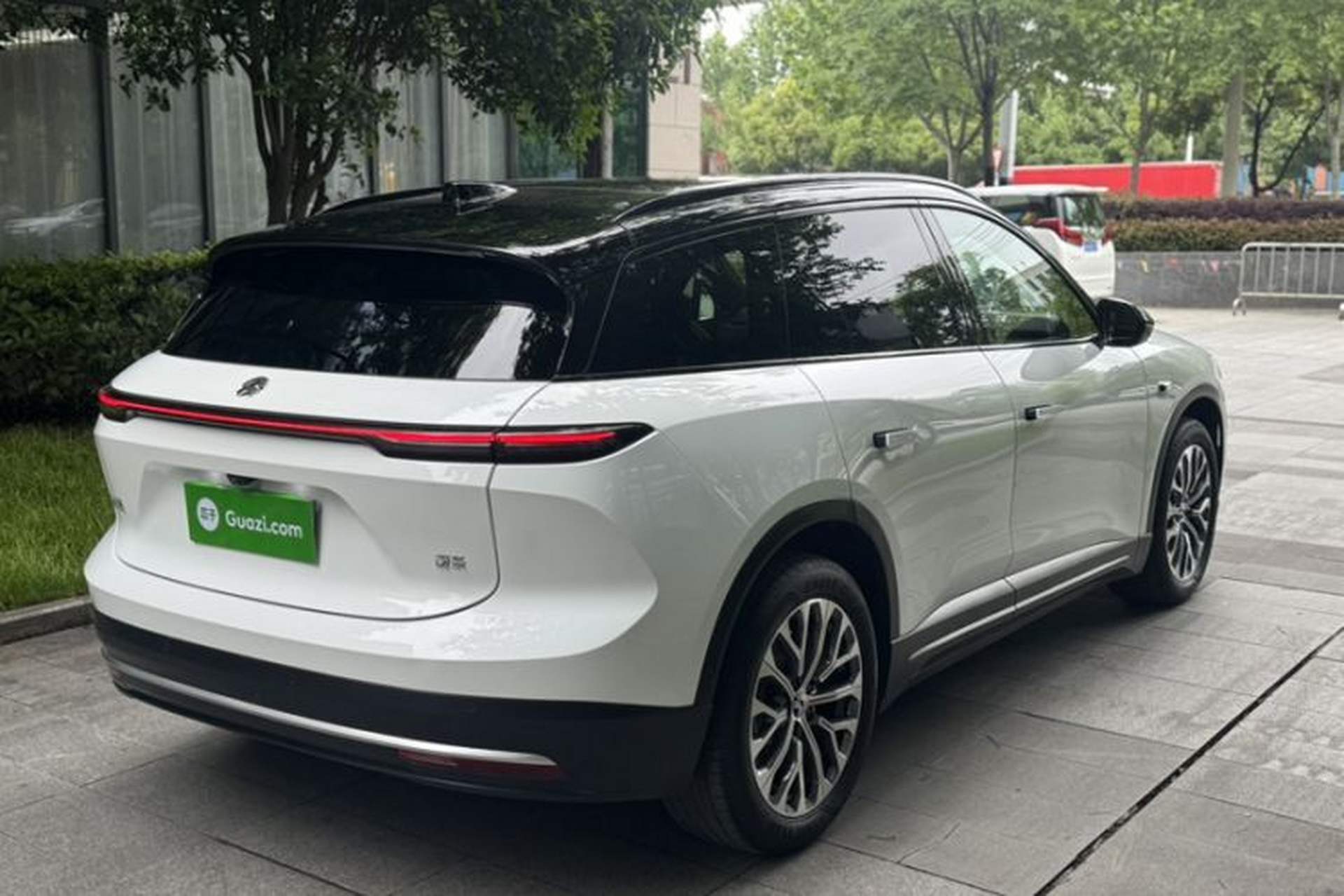Used Nio ES6 2024 75 kWh Exterior 7