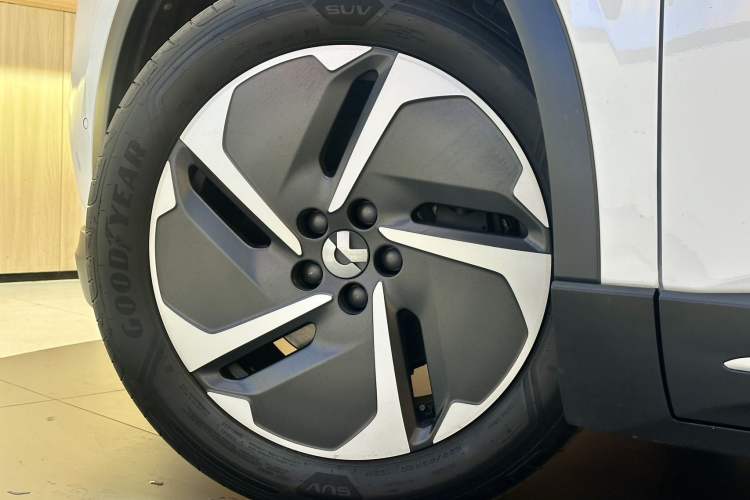 Used Nio ES6 2024 75 kWh Exterior 7