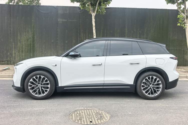 Used Nio ES6 2024 75 kWh Exterior 7