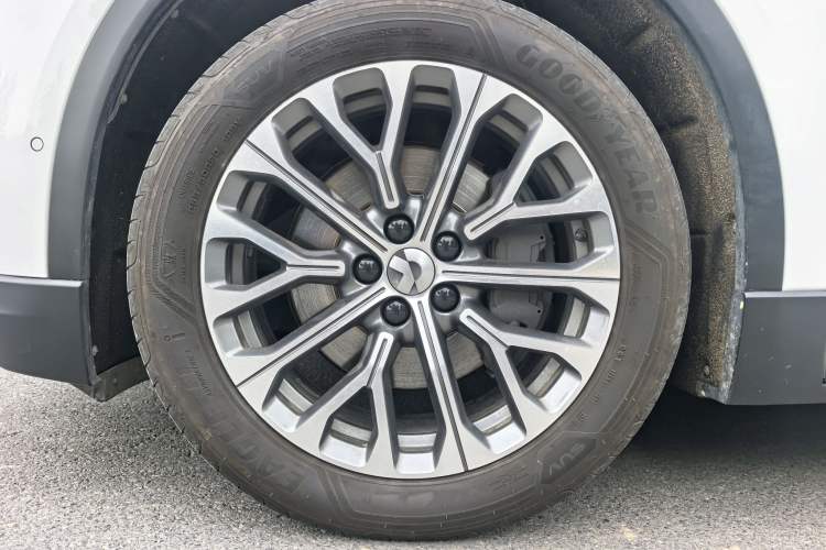 Used Nio ES6 2024 75 kWh Exterior 8