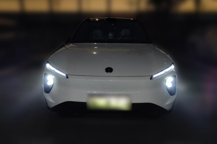 Used Nio ES6 2024 75 kWh Front