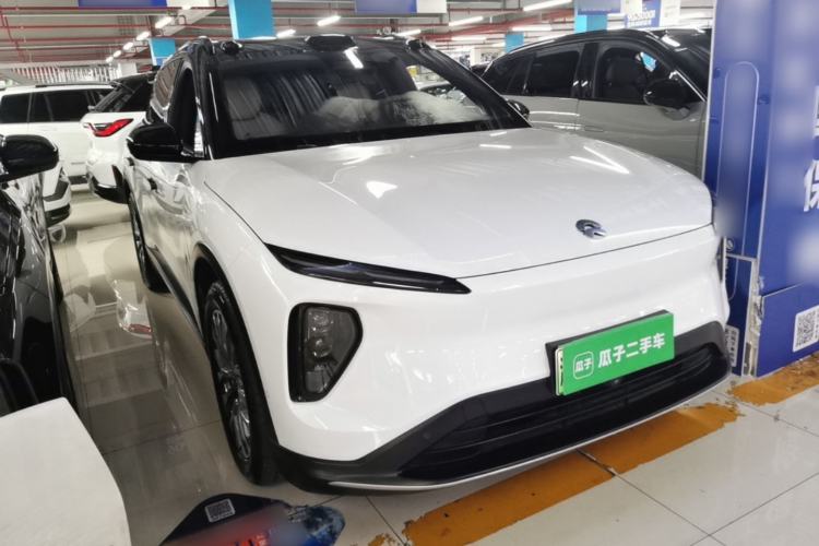 Used Nio ES6 2024 75 kWh Front Right 45 Deg