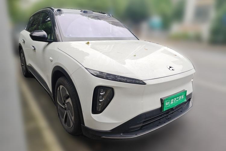 Used Nio ES6 2024 75 kWh Front Right 45 Deg