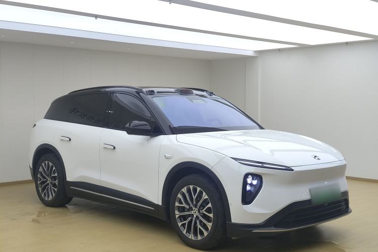 Used Nio ES6 2024 100kWh Front Right 45 Deg