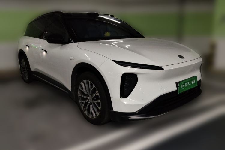 Used Nio ES6 2024 75 kWh Front Right 45 Deg