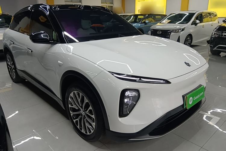 Used Nio ES6 2024 75 kWh Front Right 45 Deg