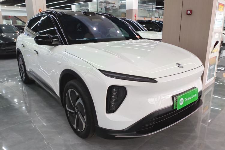 Used Nio ES6 2024 75 kWh Front Right 45 Deg