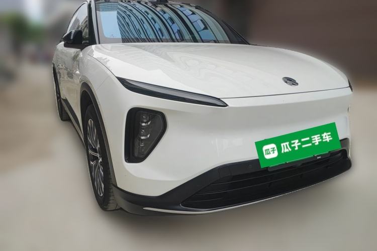 Used Nio ES6 2024 75 kWh Front Right 45 Deg