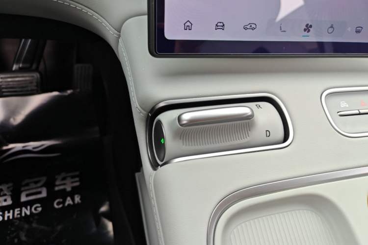 Used Nio ES6 2024 75 kWh Gear Lever