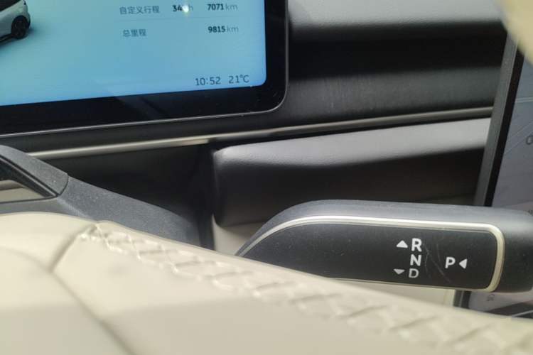 Used Nio ES6 2024 75 kWh Gear Lever