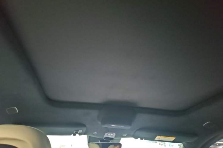 Used Nio ES6 2024 75 kWh Headliner