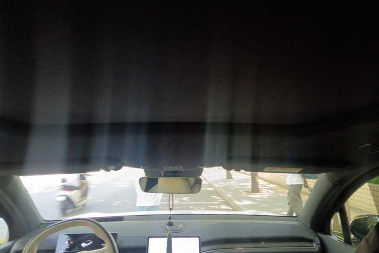 Used Nio ES6 2024 75 kWh Headliner