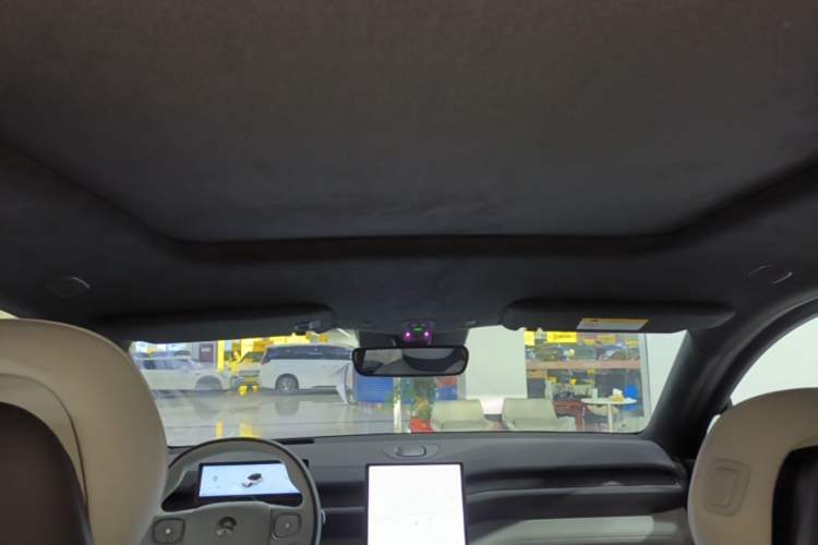 Used Nio ES6 2024 75 kWh Headliner
