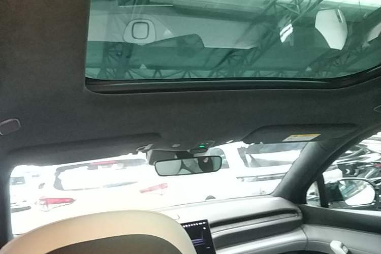 Used Nio ES6 2024 75 kWh Headliner