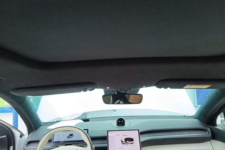 Used Nio ES6 2024 75 kWh Headliner