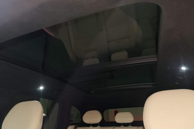 Used Nio ES6 2024 75 kWh Headliner