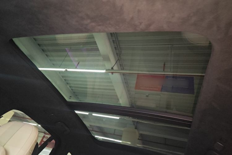 Used Nio ES6 2024 75 kWh Headliner