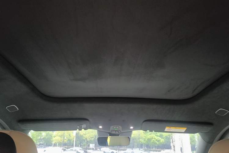 Used Nio ES6 2024 75 kWh Headliner
