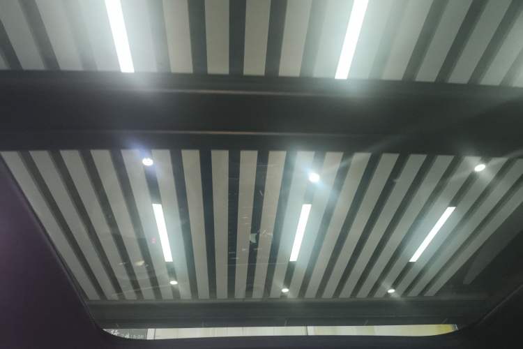Used Nio ES6 2024 75 kWh Headliner