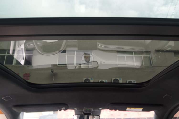 Used Nio ES6 2024 75 kWh Headliner