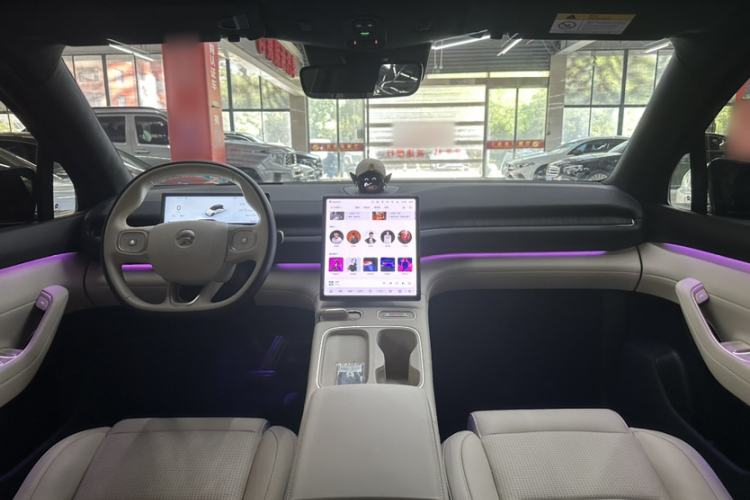 Used Nio ES6 2024 75 kWh Interior 3
