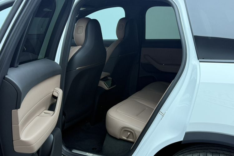 Used Nio ES6 2024 75 kWh Interior 4