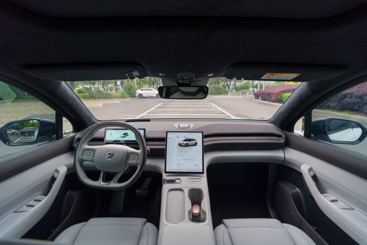 Used Nio ES6 2024 75 kWh Interior 6