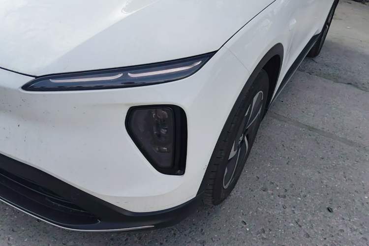 Used Nio ES6 2024 75 kWh Left Front Headlight