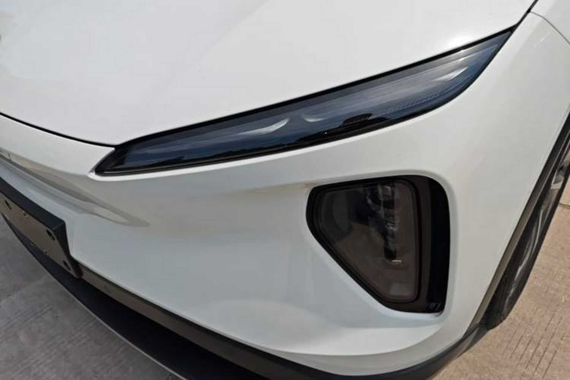 Used Nio ES6 2024 75 kWh Left Front Headlight