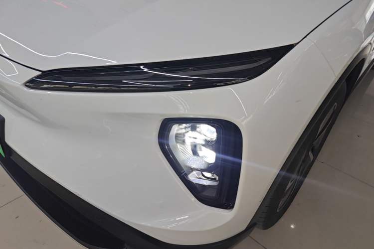Used Nio ES6 2024 75 kWh Left Front Headlight