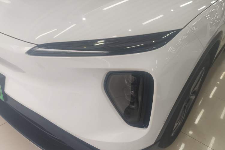 Used Nio ES6 2024 75 kWh Left Front Headlight