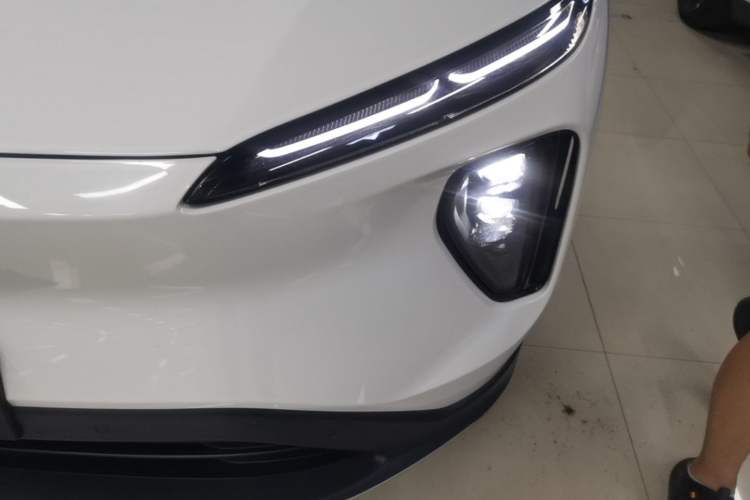 Used Nio ES6 2024 75 kWh Left Front Headlight